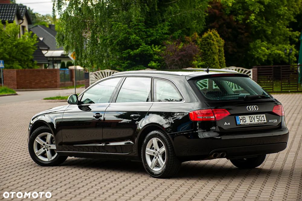 Audi A4 Avant 2.0 TDI DPF quattro Ambiente - 13