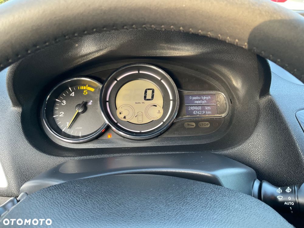 Renault Megane 1.9 dCi Privilege - 16