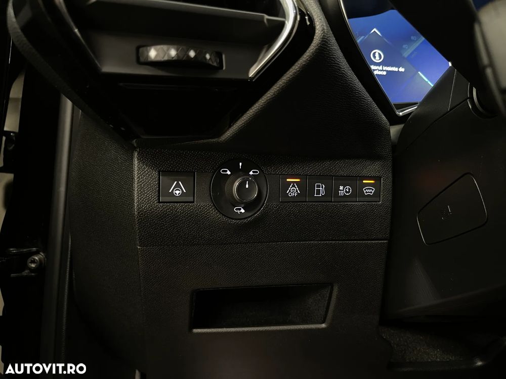 DS Automobiles DS 7 Crossback 1.6 PHeV FWD 225 EAT8 PERFORMANCE LINE + - 32