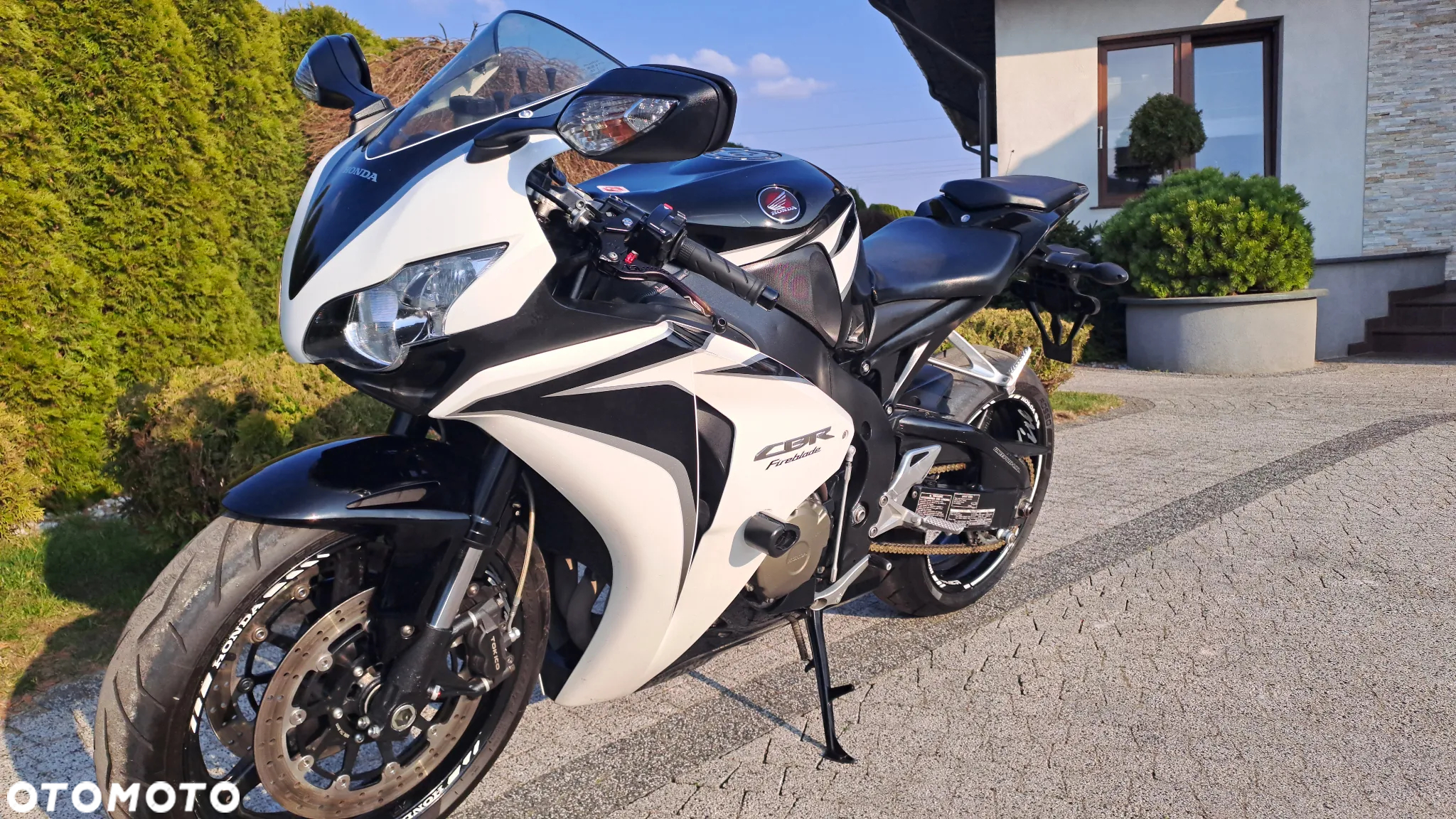 Honda CBR - 28