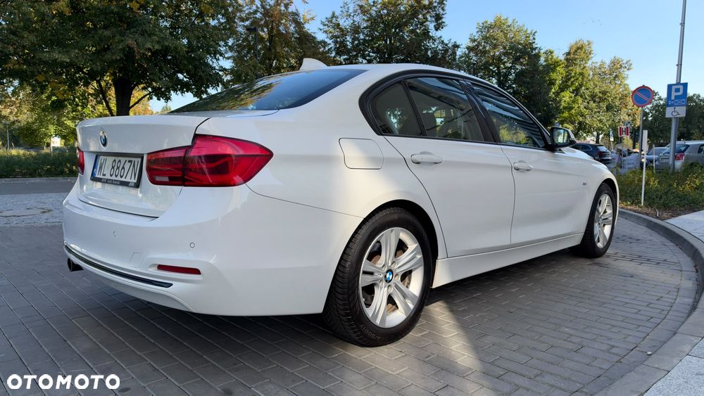 BMW Seria 3 318i Sport Line - 1