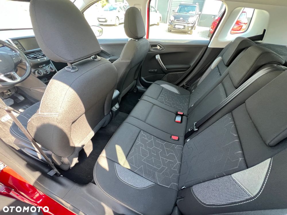 Peugeot 2008 - 18