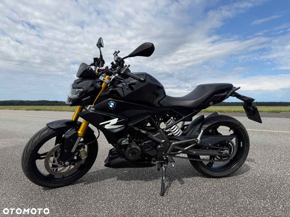 BMW G - 1