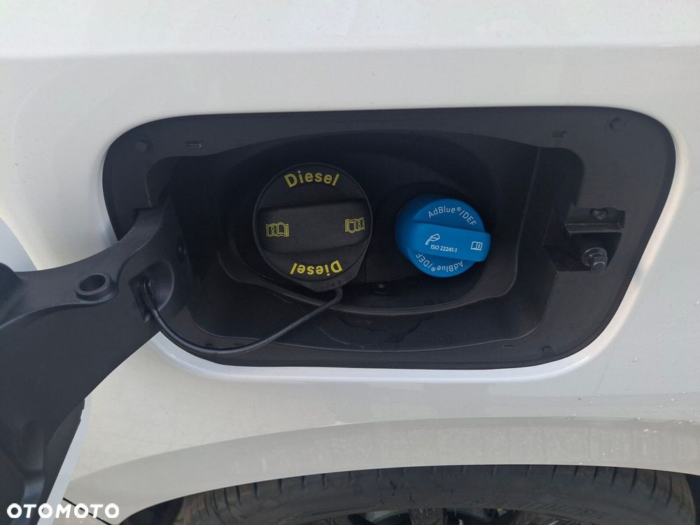 Volkswagen Multivan - 14