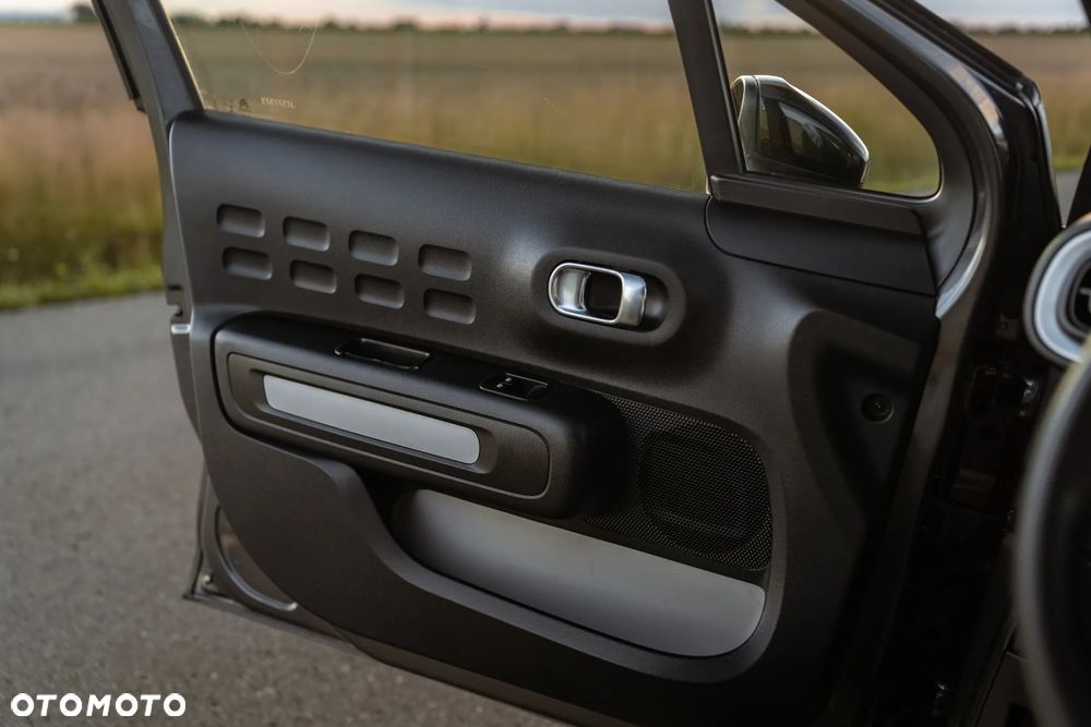 Citroën C3 1.2 PureTech Shine - 38