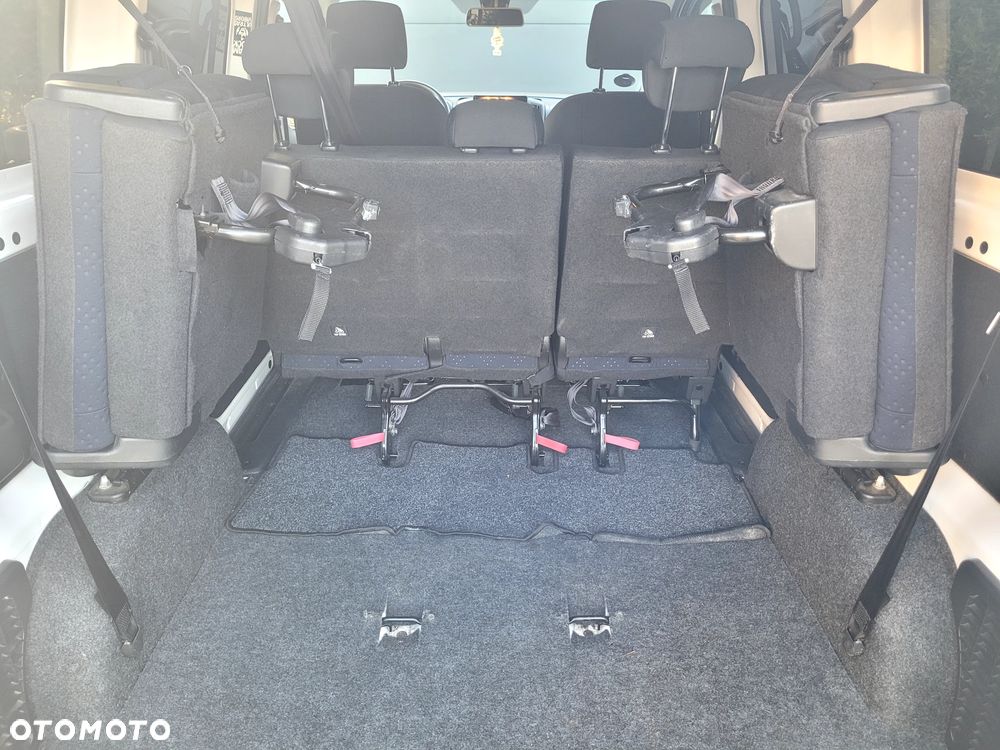 Nissan NV200 Combi 7os - 18