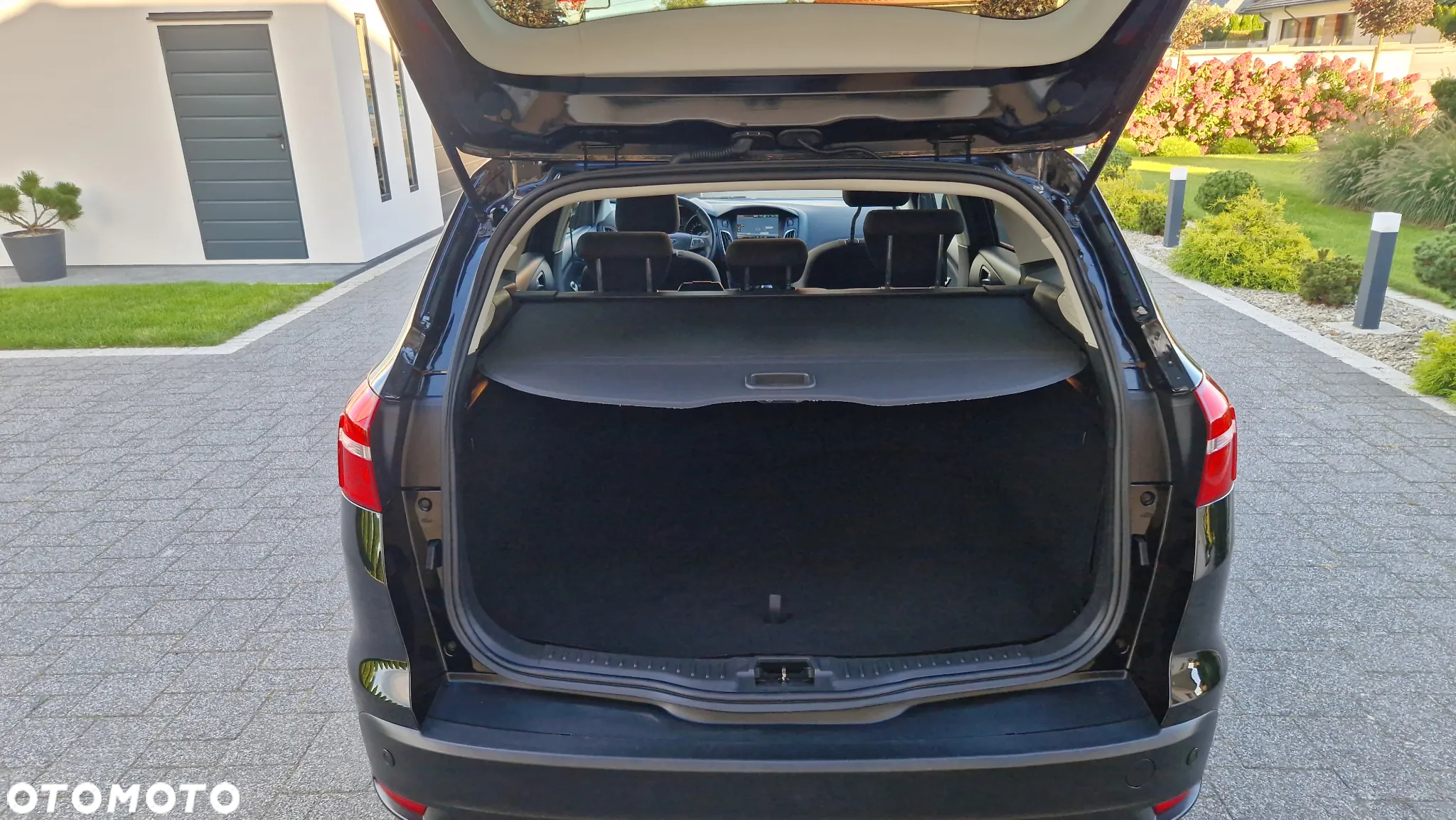 Ford Focus Turnier 1.0 EcoBoost Start-Stopp-System TITANIUM - 32