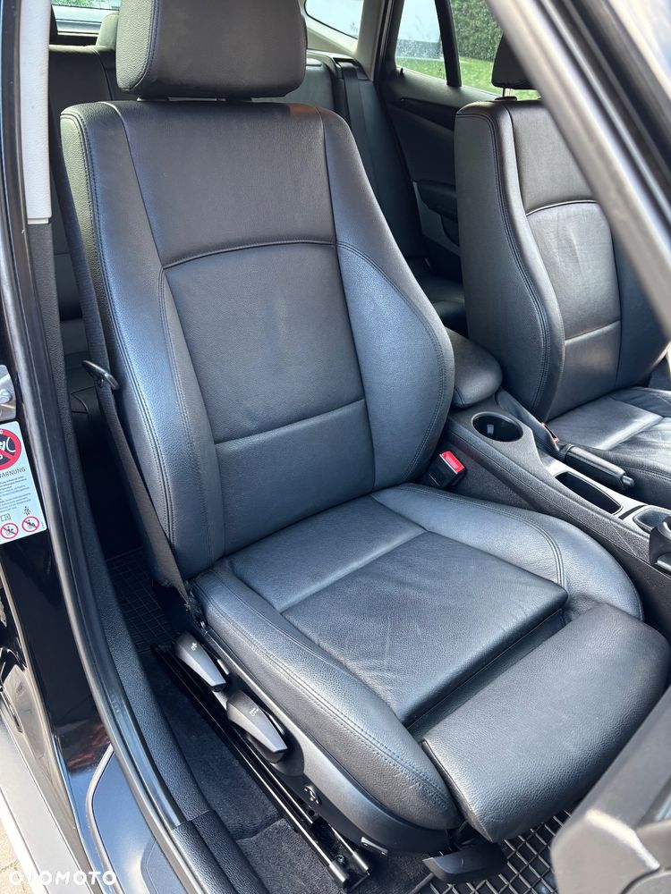 BMW X1 sDrive18i Sport Line - 27