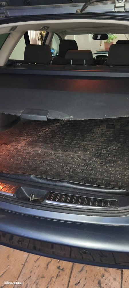 Toyota Avensis SW 2.0 D-4D - 8