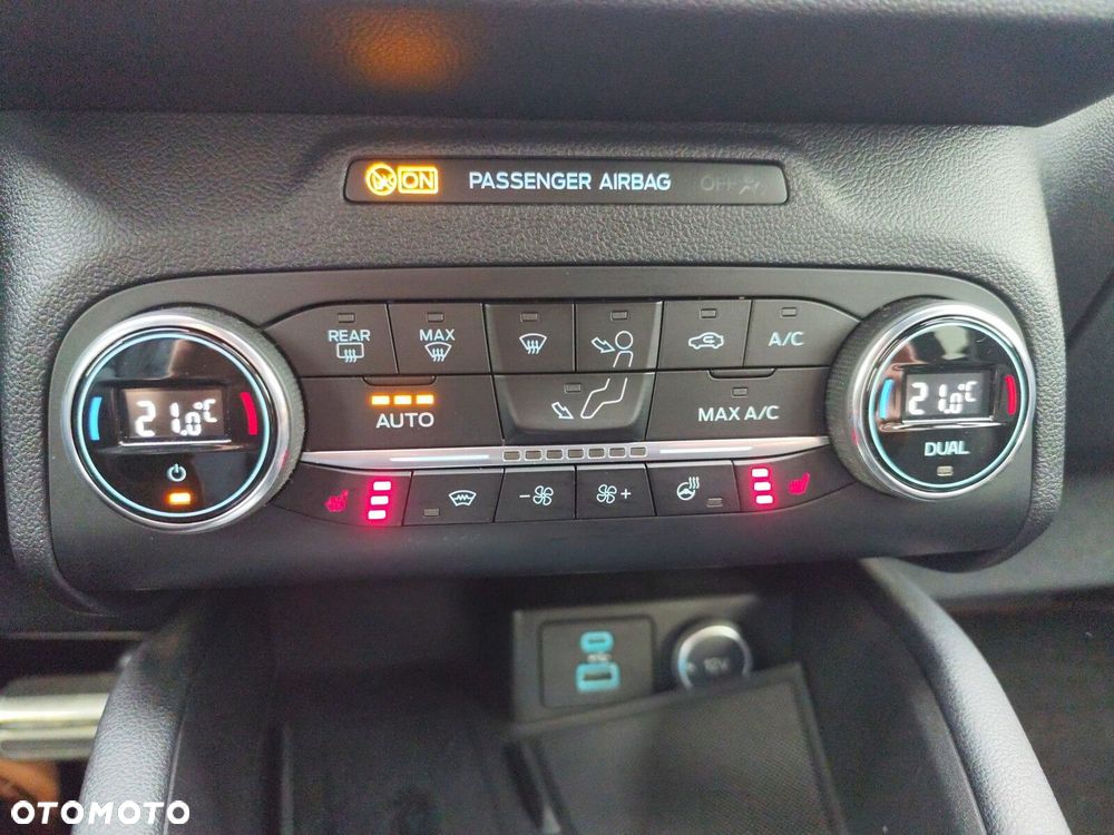 Ford Kuga - 27