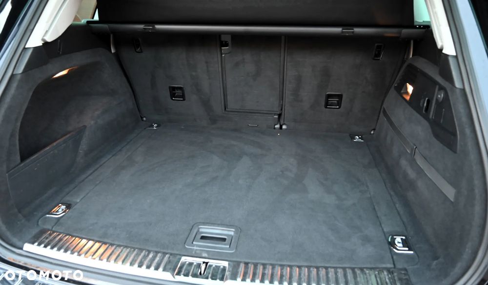 Volkswagen Touareg - 37