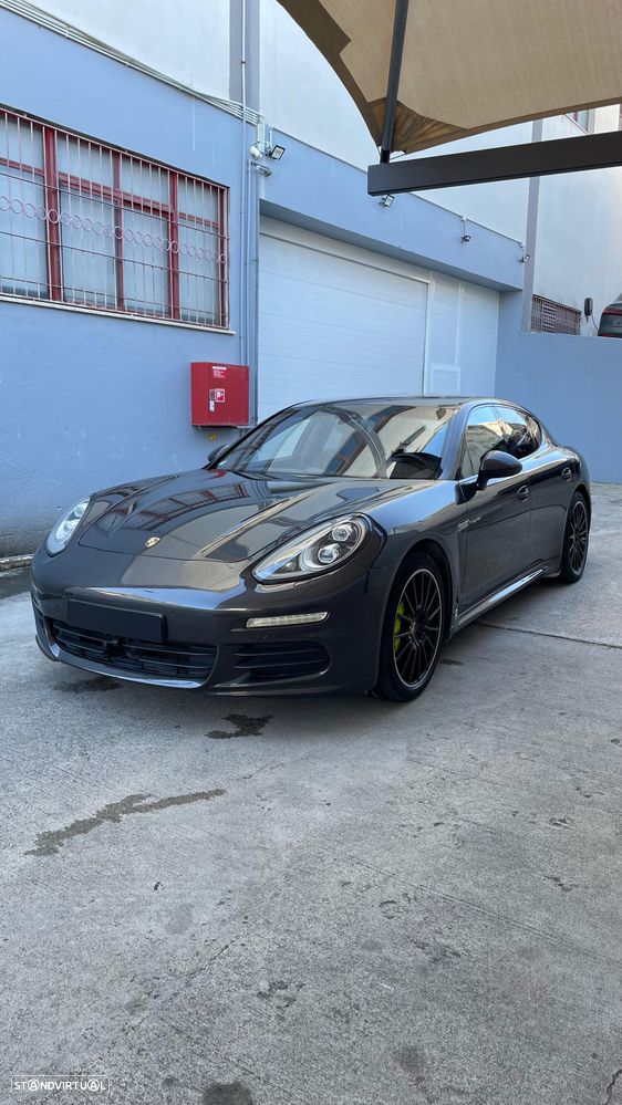 Porsche Panamera