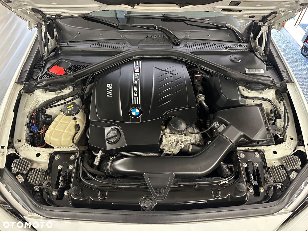 BMW Seria 2 M235i - 13