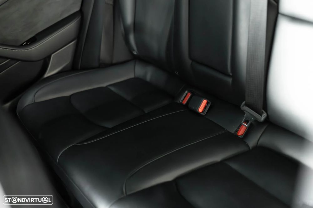 Tesla Model 3 Standard Range Plus RWD - 30