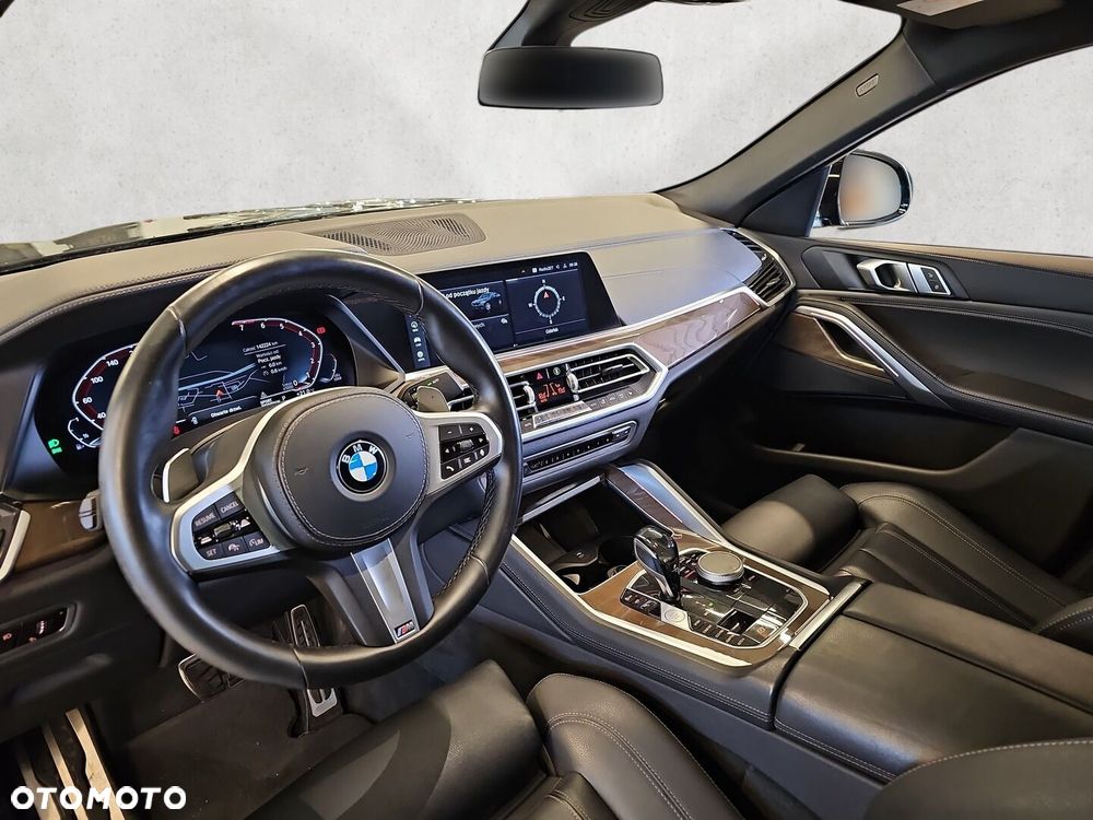BMW X6 xDrive40i - 11