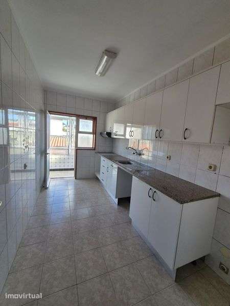 Andar moradia T2+1 - Grande imagem: 2/8