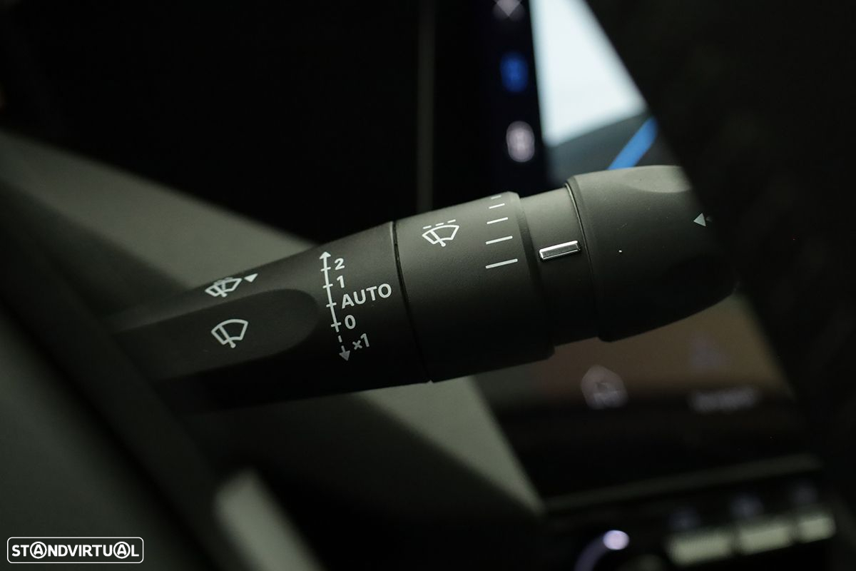 Peugeot 408 1.6 Hybrid Allure e-EAT8 - 19