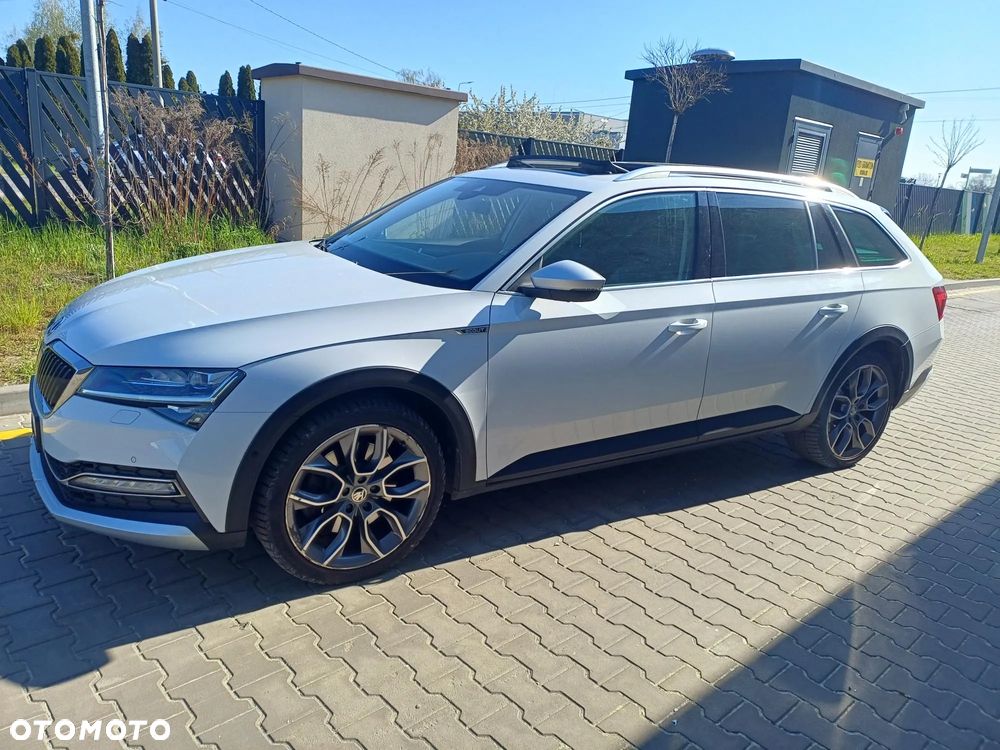 Skoda Superb 2.0 TSI 4x4 Scout DSG - 5