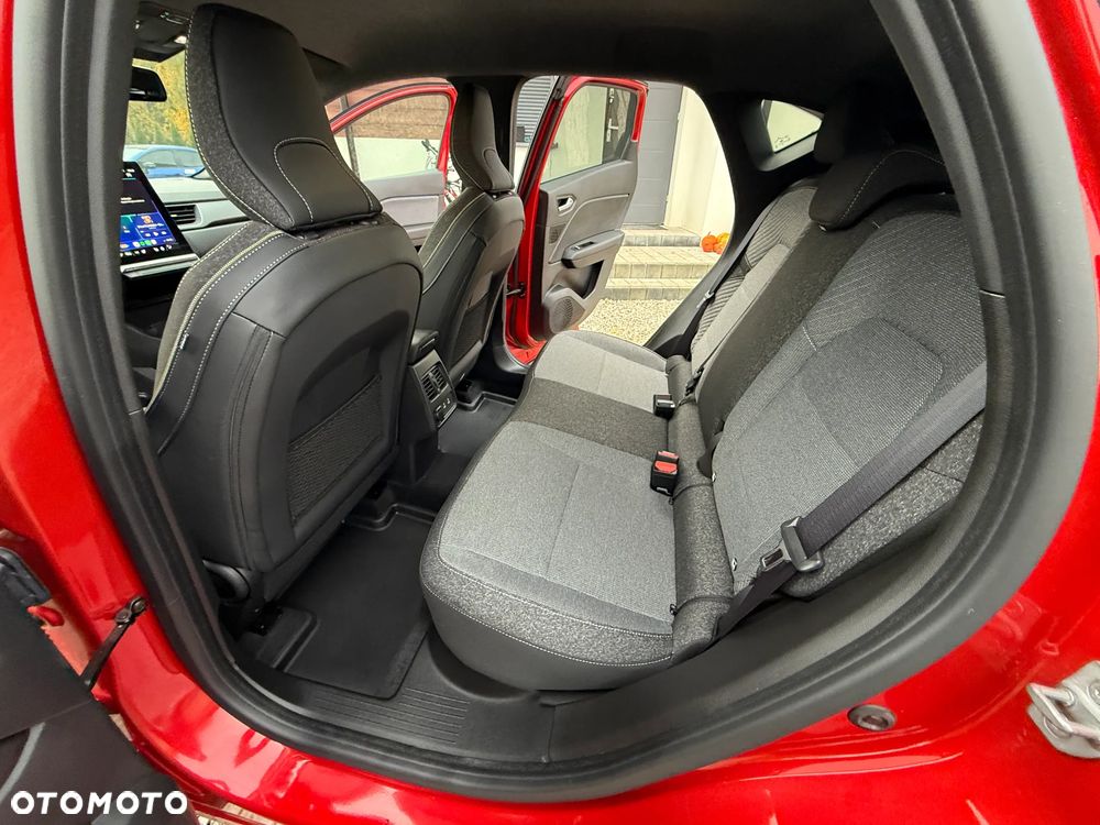 Renault Captur 1.3 TCe mHEV Techno - 26