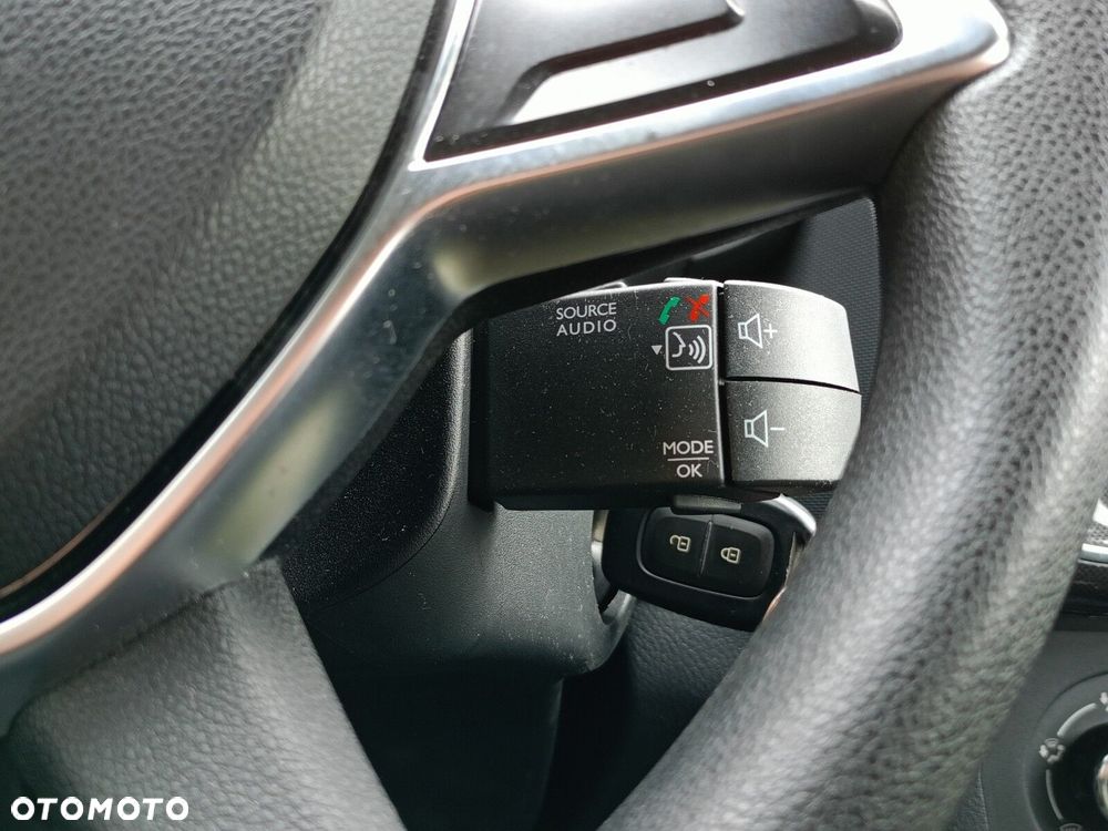 Dacia Sandero - 16