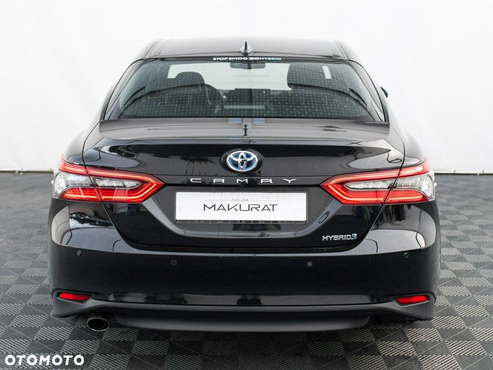 Toyota Camry - 9