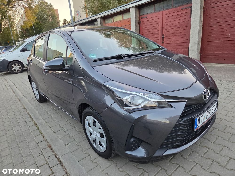 Toyota Yaris 1.0 Premium - 2