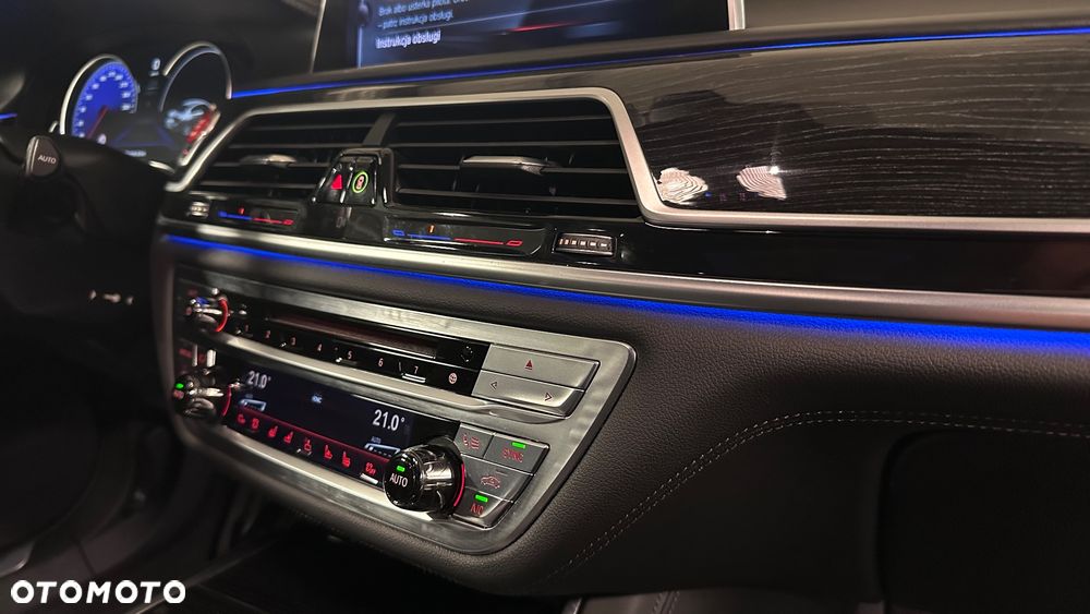BMW Seria 7 750Li xDrive Edition Exclusive - 38