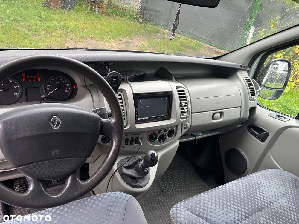 Renault Trafic - 9
