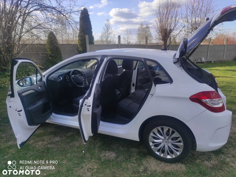 Citroën C4 1.6 HDi Attraction - 8