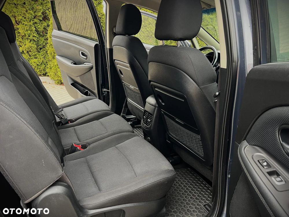 Kia Carens 1.7 CRDi L 7os 7DCT - 26