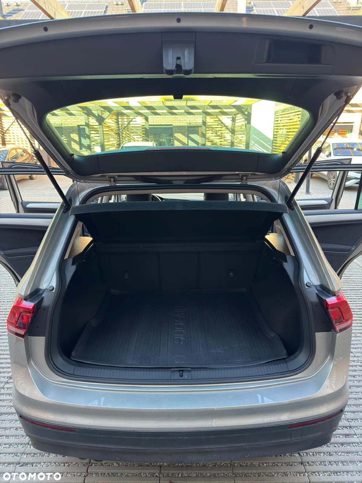 Volkswagen Tiguan - 7