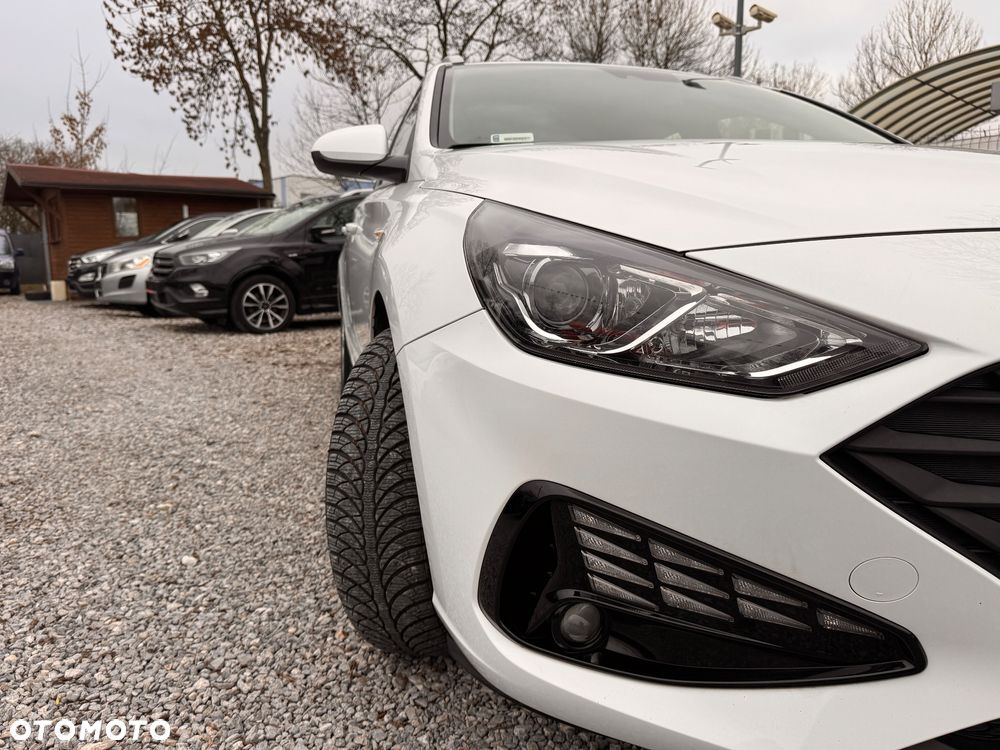 Hyundai i30 1.6 D Comfort - 16