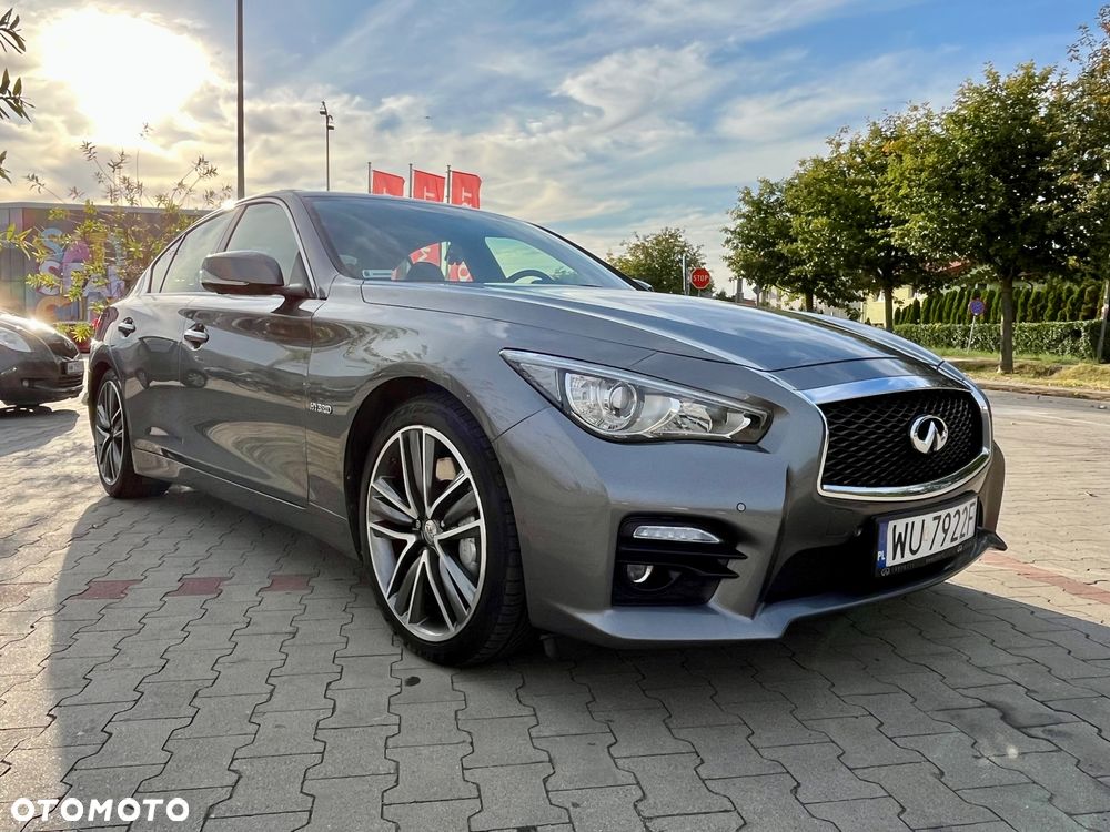 Infiniti Q50 - 1