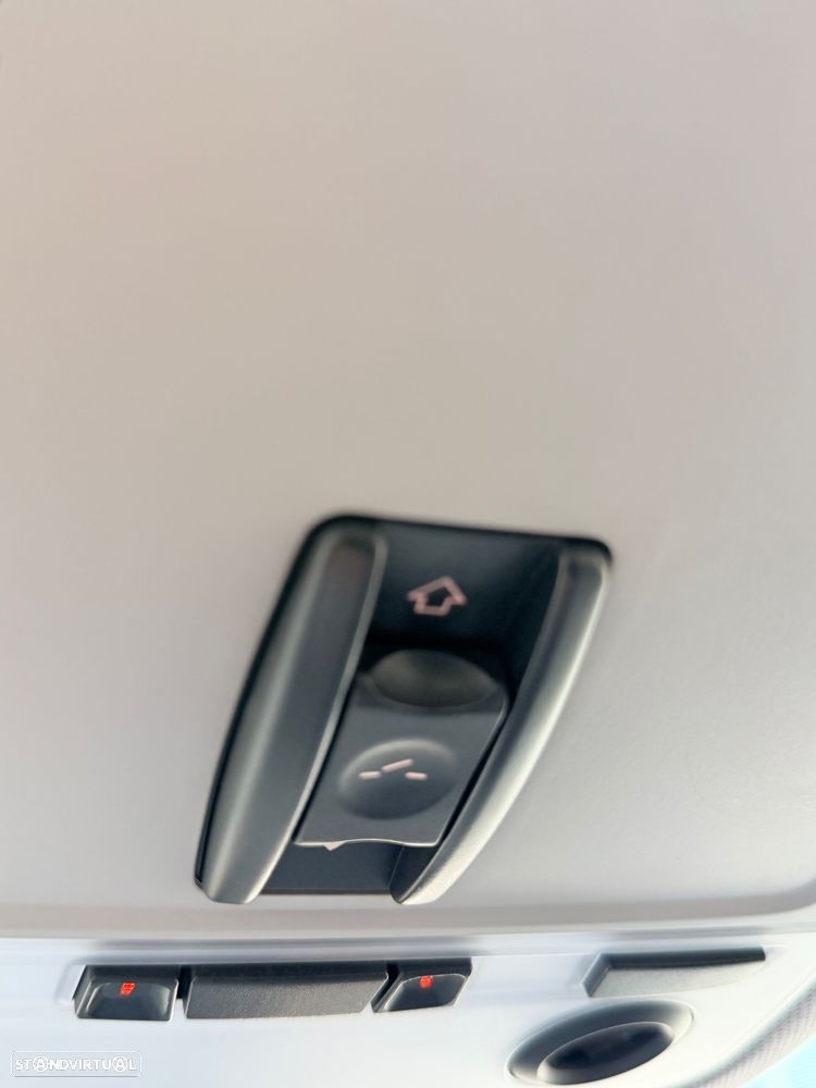 BMW X1 18 d sDrive - 19