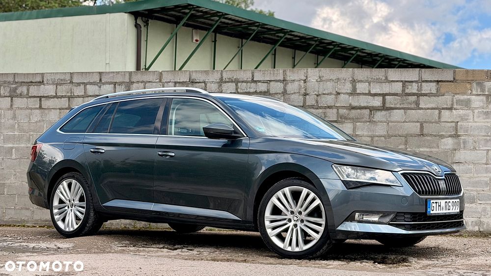Skoda Superb 2.0 TDI Premium Edition - 30