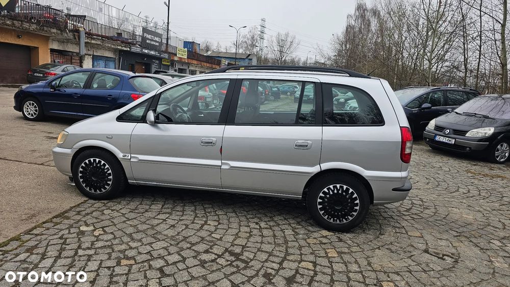 Opel Zafira - 19