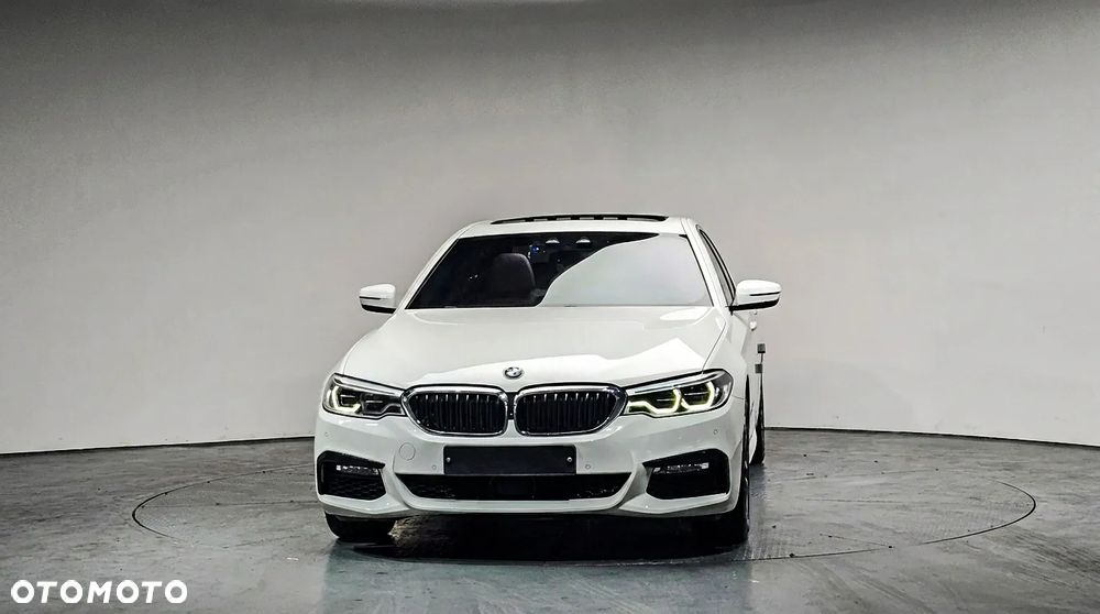 BMW Seria 5 530i xDrive M Sport Edition - 4
