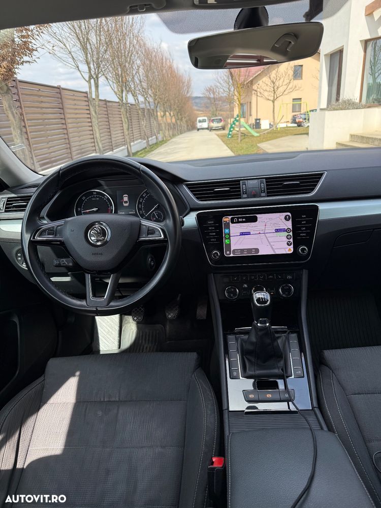 Skoda Superb 2.0 TDI Ambition - 11