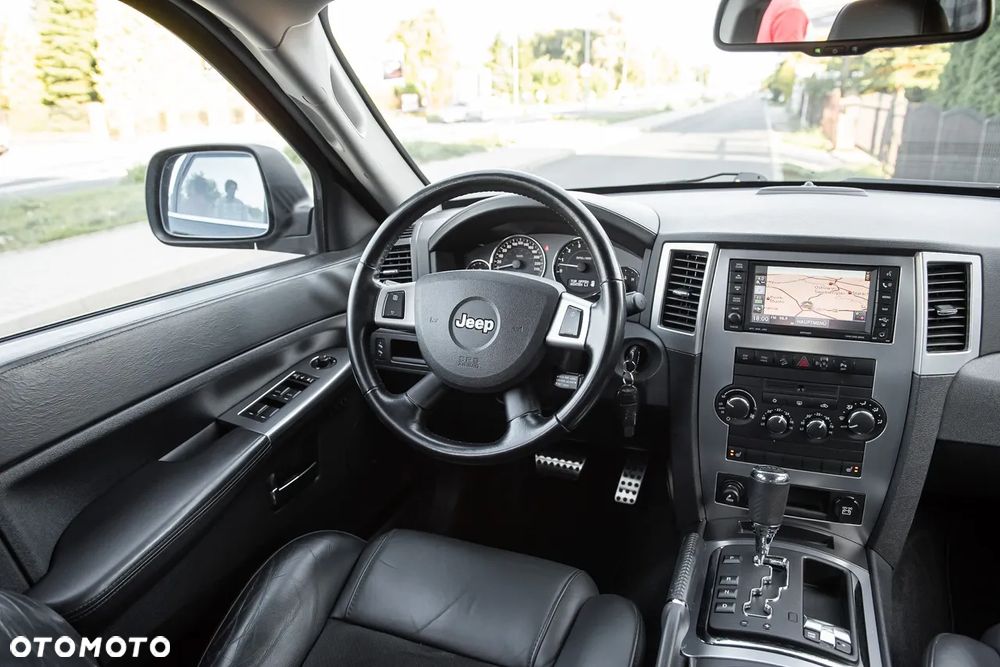 Jeep Grand Cherokee 4.7 4x4 Limited - 24