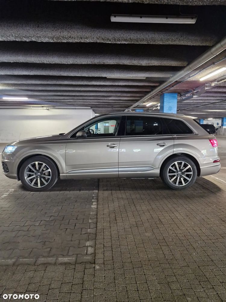 Audi Q7 2016 photo 5