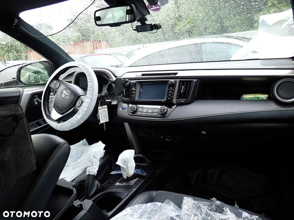 Toyota RAV4 Hybrid Style 4x4 - 5