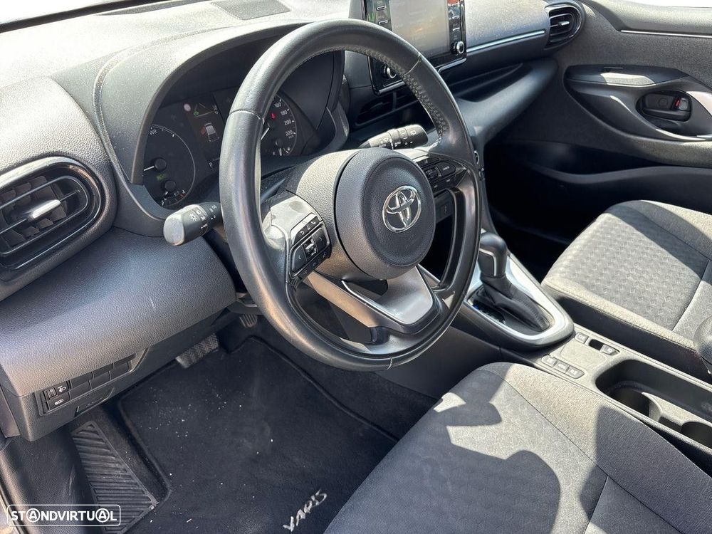 Toyota Yaris 1.5 HDF Comfort Plus - 11