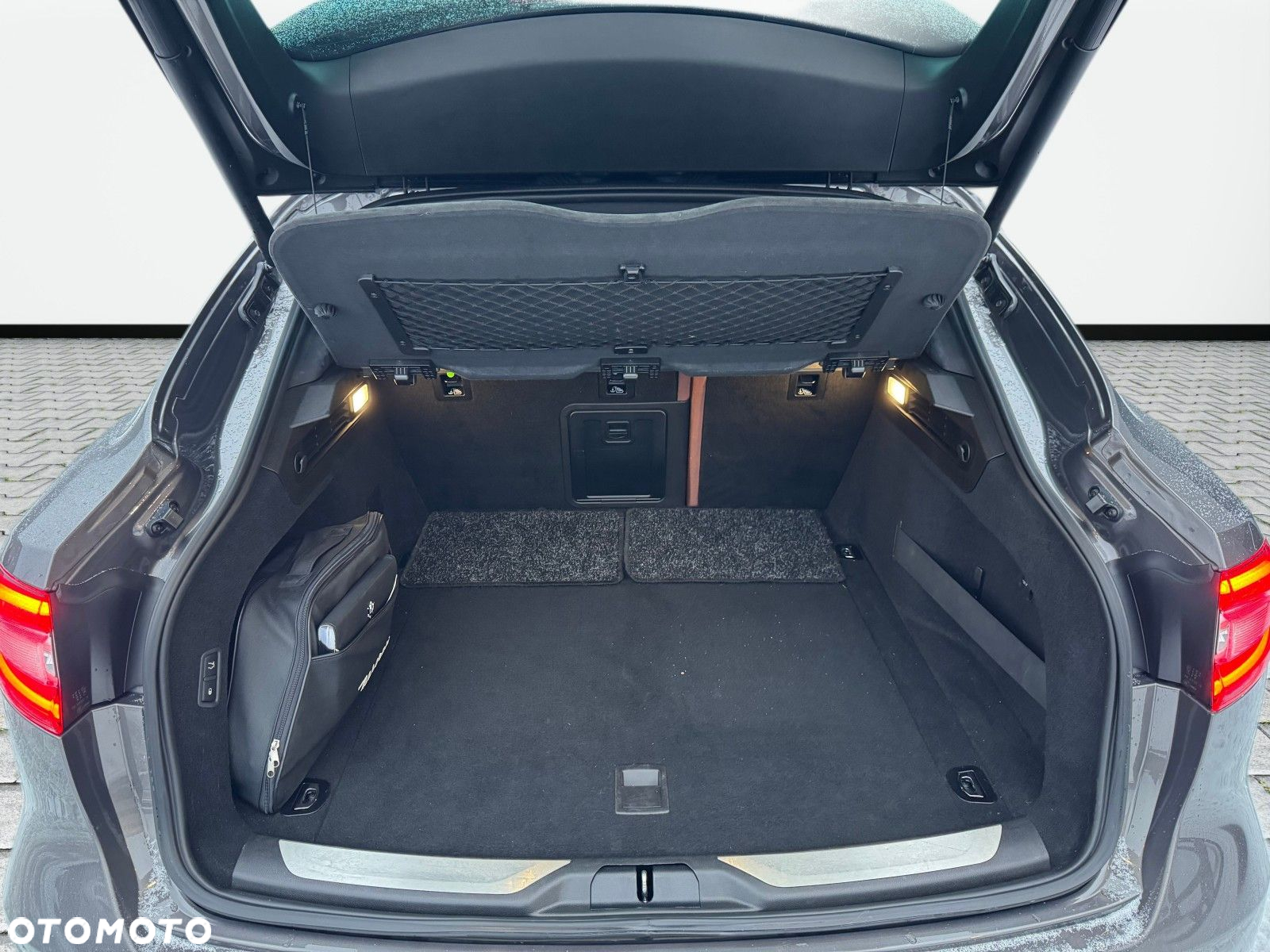 Maserati Levante S Essence - 17