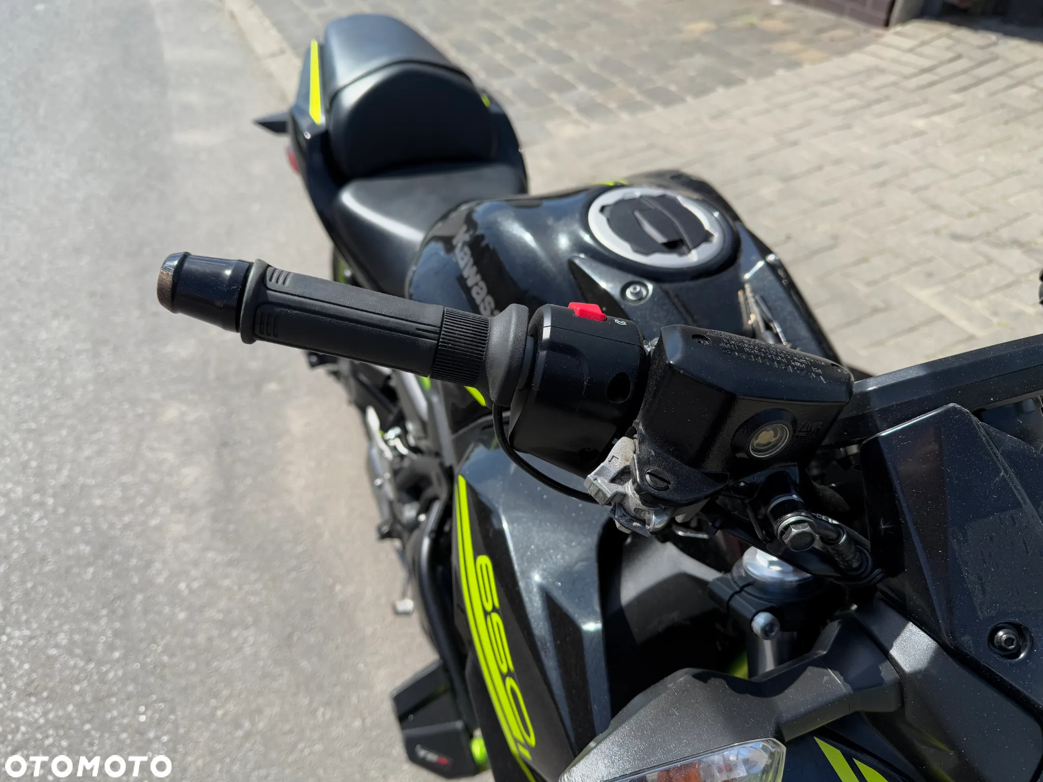 Kawasaki Z 650 - 16