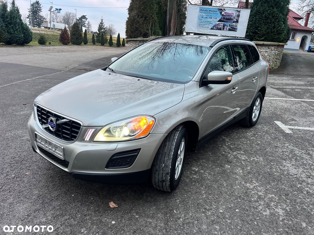 Volvo XC 60 2.0T Powershift RDesign - 32