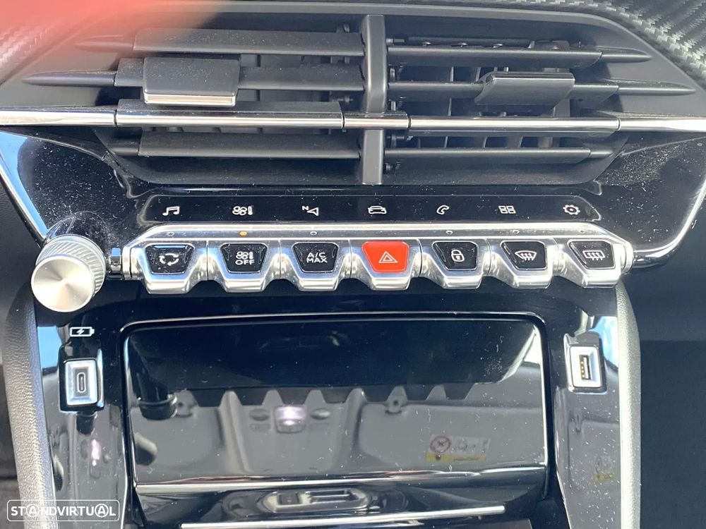 Peugeot 2008 1.2 PureTech Allure Pack EAT8 - 13