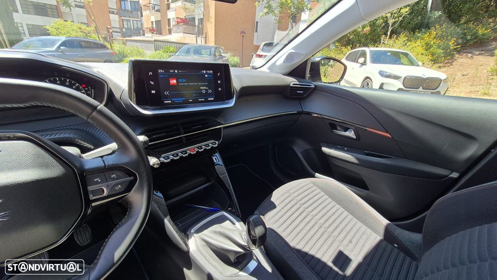 Peugeot 208 1.2 PureTech SE Style - 6