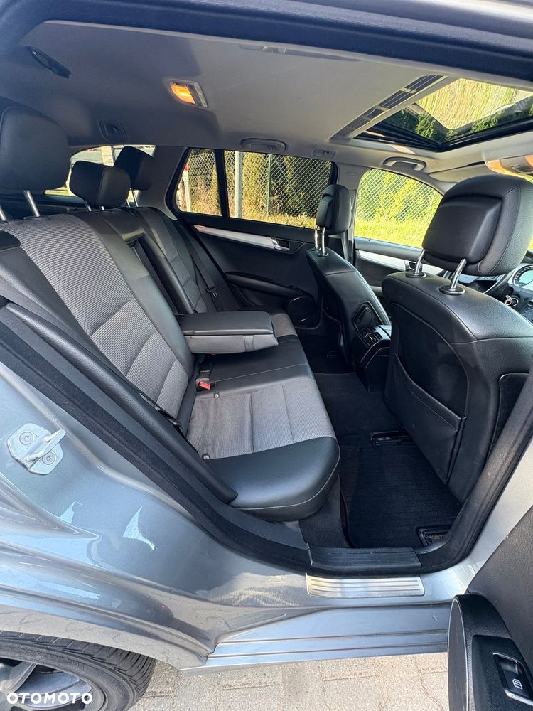 Mercedes-Benz Klasa C 230 7G-TRONIC Avantgarde Sport Edition + - 17