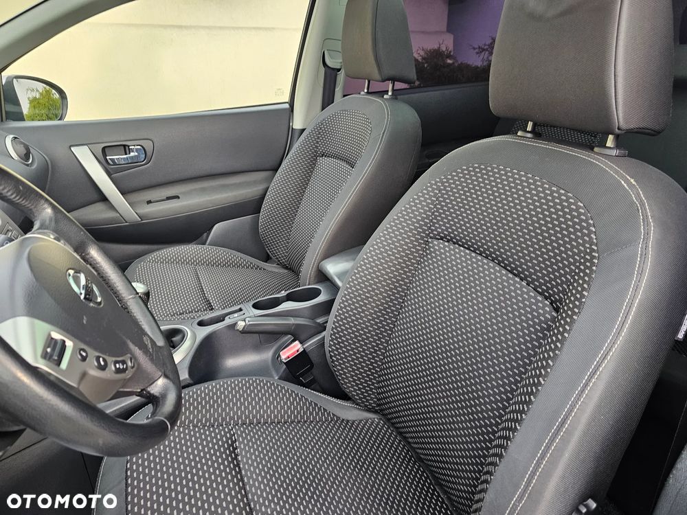 Nissan Qashqai+2 2.0 visia - 29