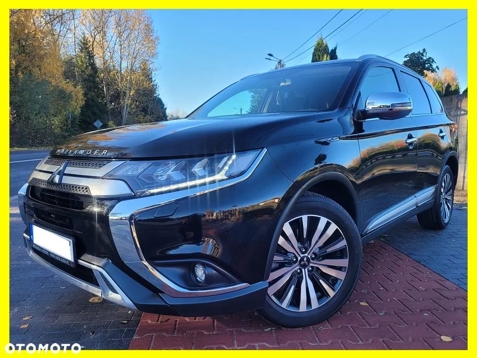 Mitsubishi Outlander 2.0 Intense + Navi 4WD CVT - 1